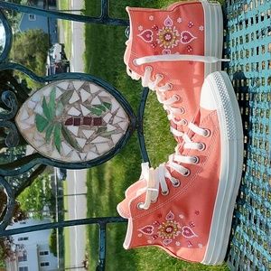 Converse high top with flower embroidery